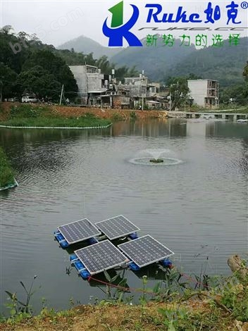 光伏浮船畜电池组喷泉的太阳能曝气机
